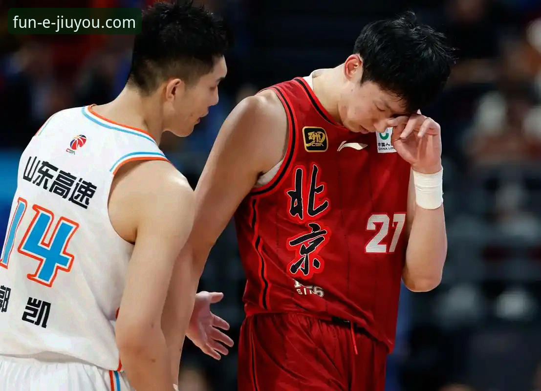 九游账号注册对比 CBA焦点战复盘:广州终结连败,艾伦伤退引关注